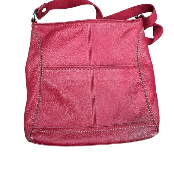 The Sak Leather Crossbody Bag Womens Purse Pebbled Leather Soft Adjustable Red - Picture 8 of 13